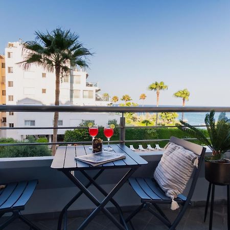 Sanders Ermitage On The Beach - Delightful 1-Bedroom Apartment With Sea View Лімасол Екстер'єр фото